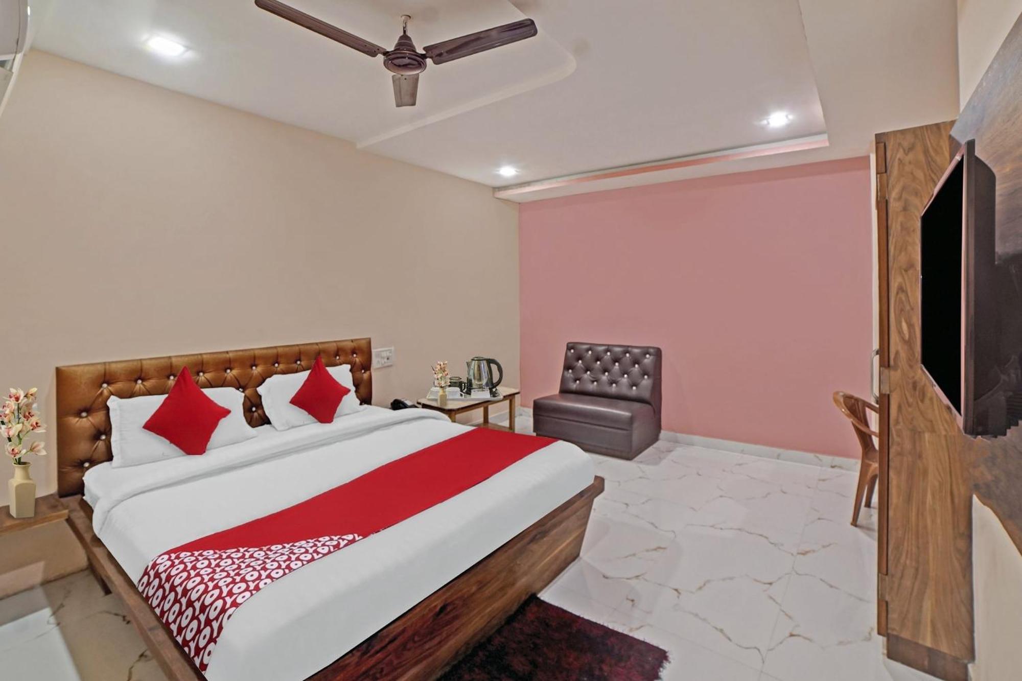 Hotel O Sandeep Rāipur Exterior foto